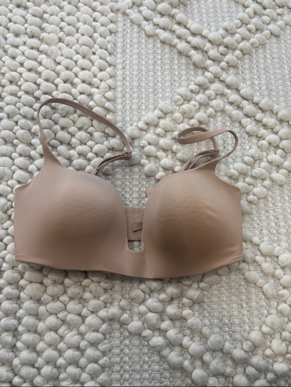 SKIMS Nude Wireless Bra 34D